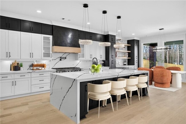 Building Photo - 405 Thunder Rd