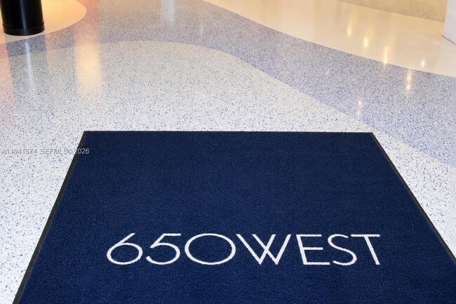 Building Photo - 650 West Ave