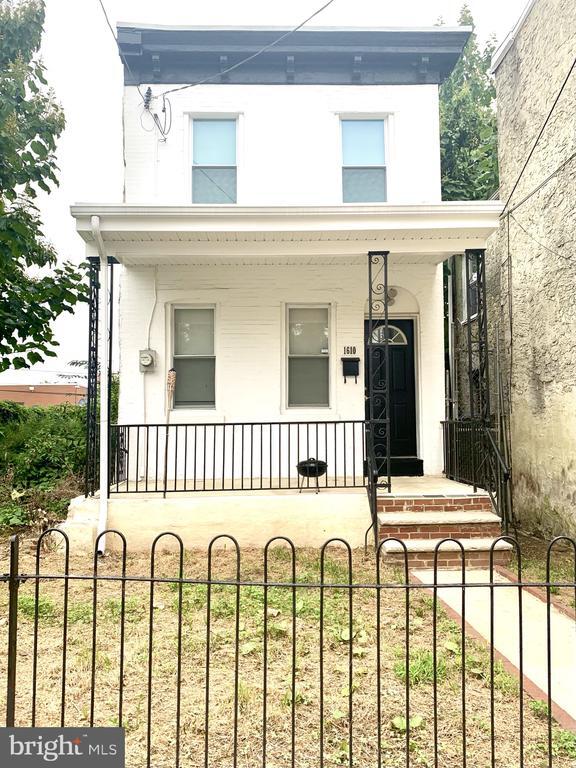 Building Photo - 1610 N 27TH St