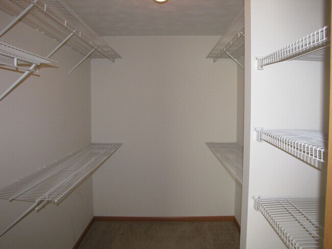 Building Photo - 1606 Grandview Ave