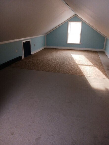 Building Photo - 2107 N Rockhill Rd