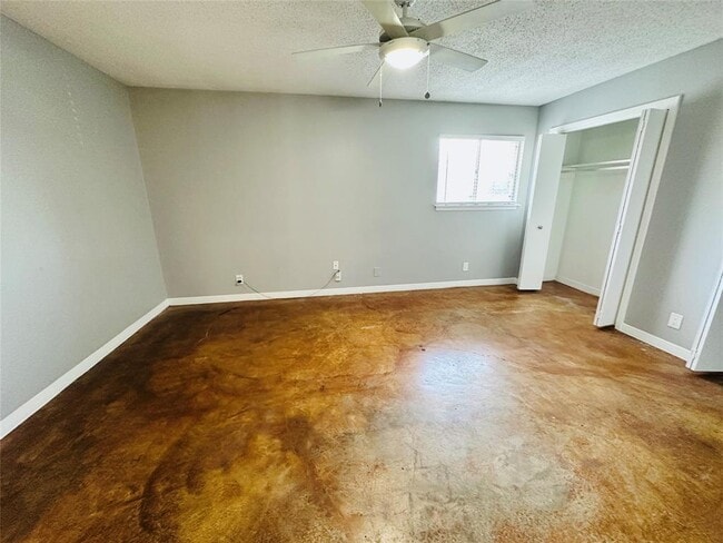 Building Photo - 3416 Willowrun Dr