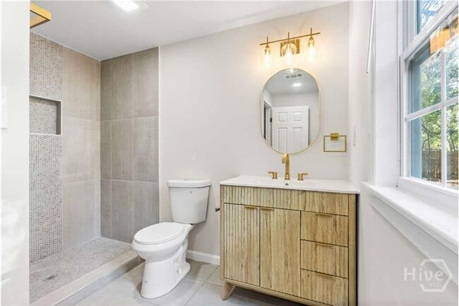 Building Photo - 2157 California Ave