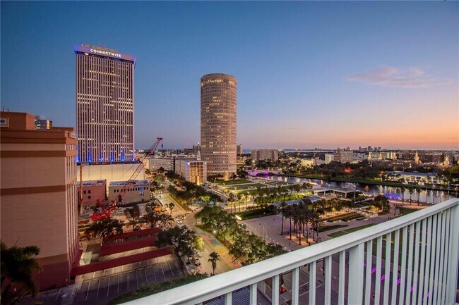 Building Photo - 777 N Ashley Dr