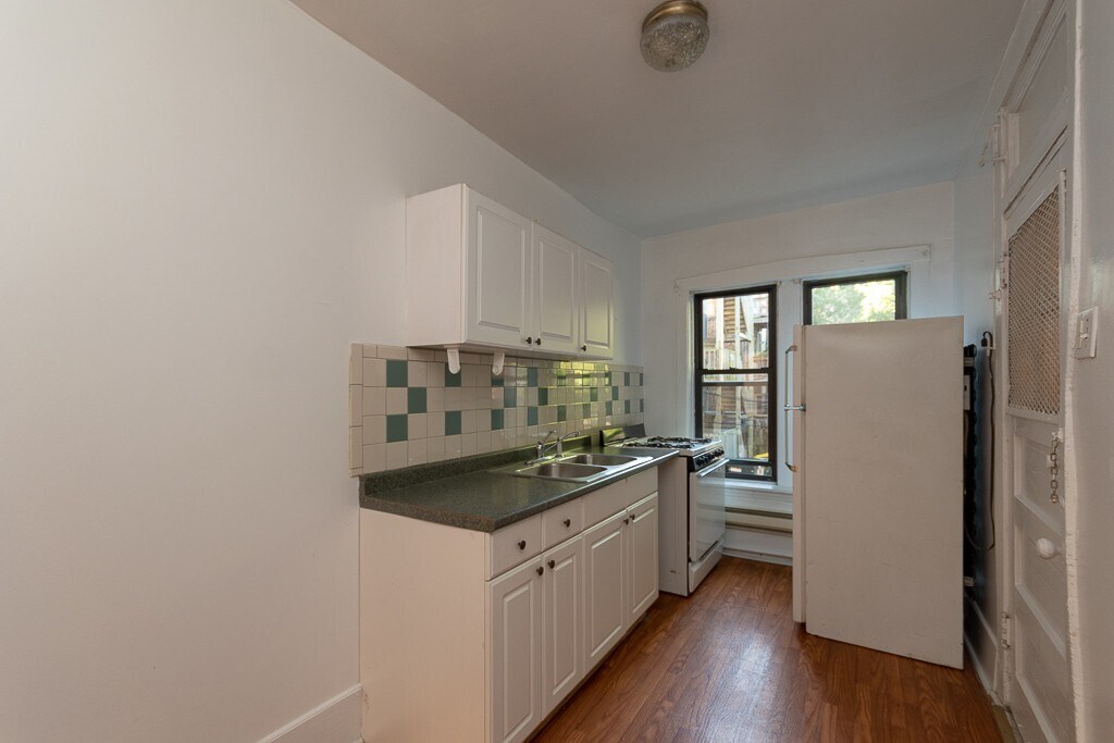 Building Photo - 2847 N Orchard St