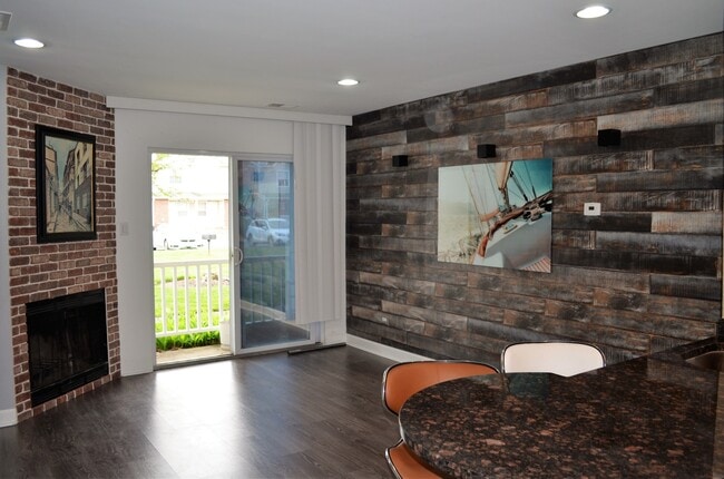 Building Photo - 1285 Wyndham Ln