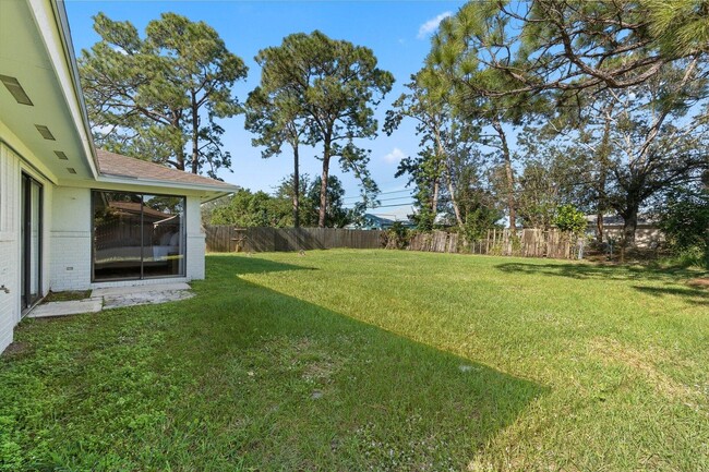 Building Photo - Southwest Sudder Avenue, Port St. Lucie, F...