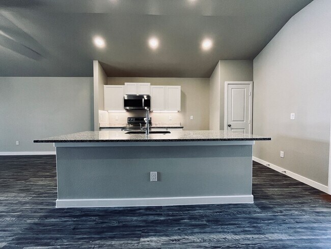 Building Photo - JULY PRE-LEASE! 3/2/2 Harvest Subdivision in Wolfforth