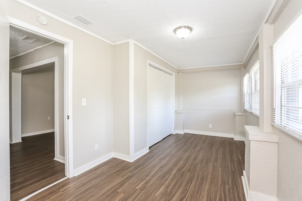 Building Photo - 2839 Spring Park Rd