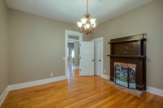 Building Photo - 5106 Indiana Ave