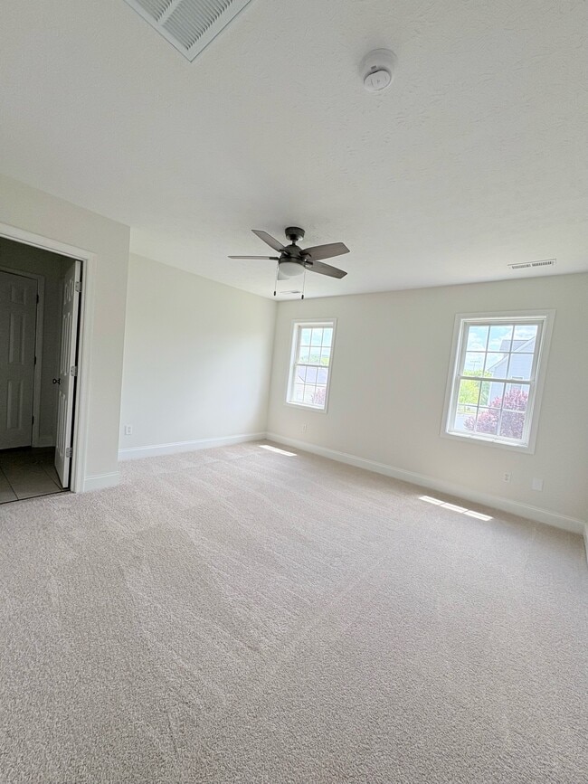 Building Photo - 129 Forever Ct