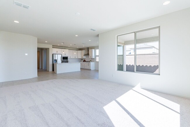 Building Photo - Luxury Living in McClellan Ranch: 4-Bedroo...