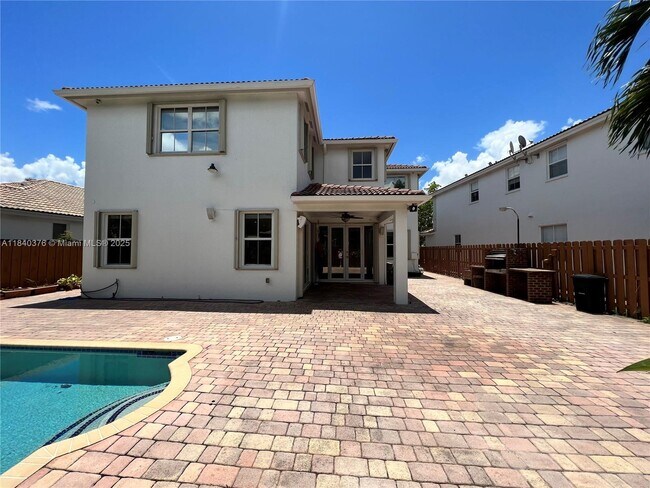 Building Photo - 8034 NW 111th Ct