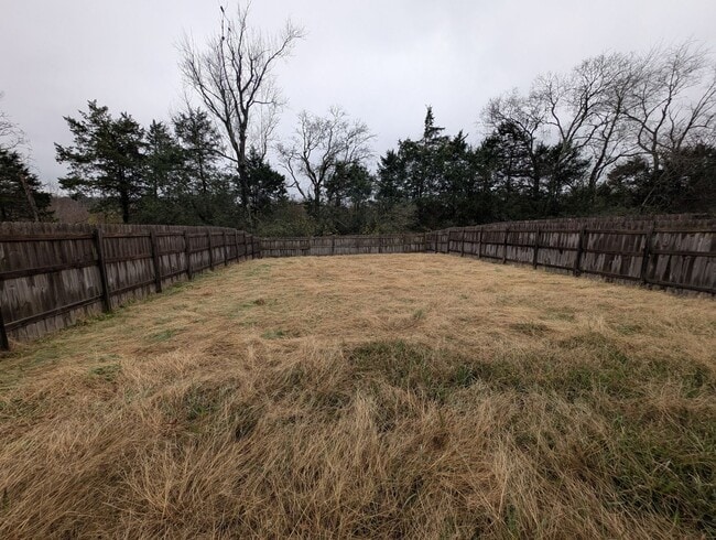 Building Photo - 204 Valleyside Dr NE