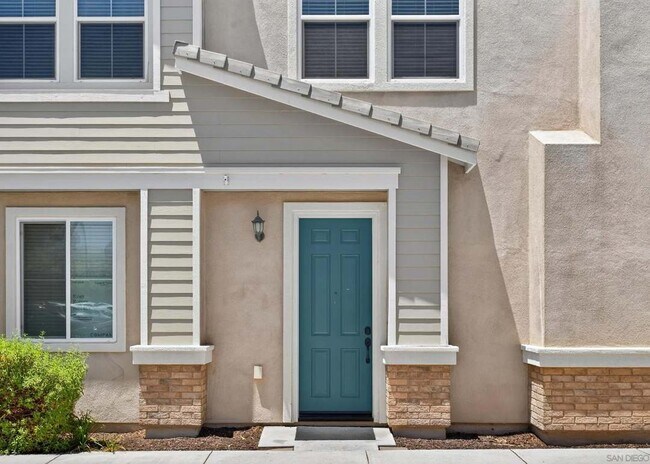 Building Photo - 42921 Avenida Amistad