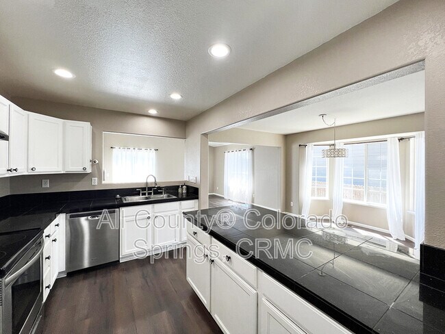 Building Photo - 14345 Woodrock Path