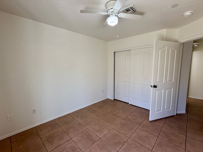 Building Photo - 3108 S Ragen Dr