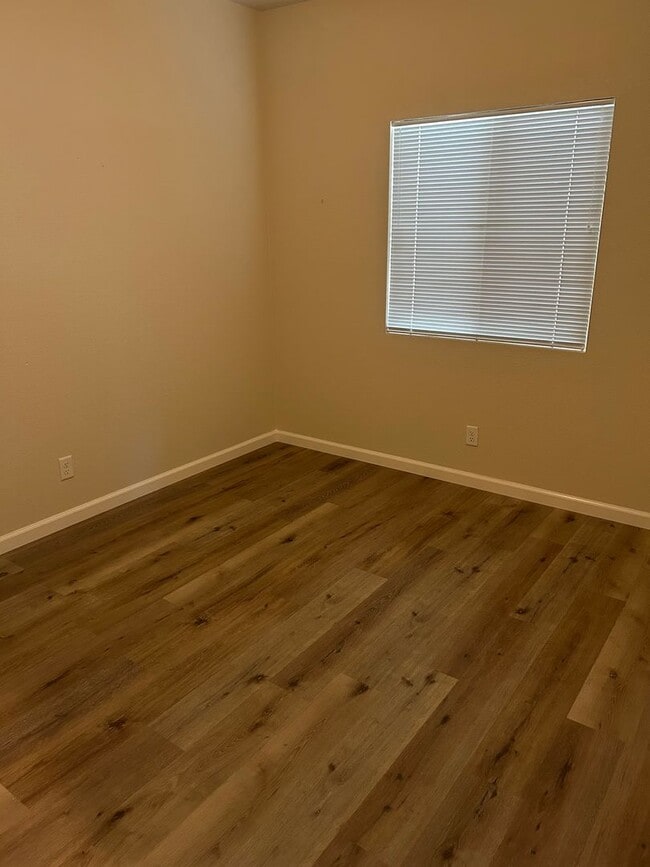 Building Photo - Charming 3 Bedroom in Great Location!