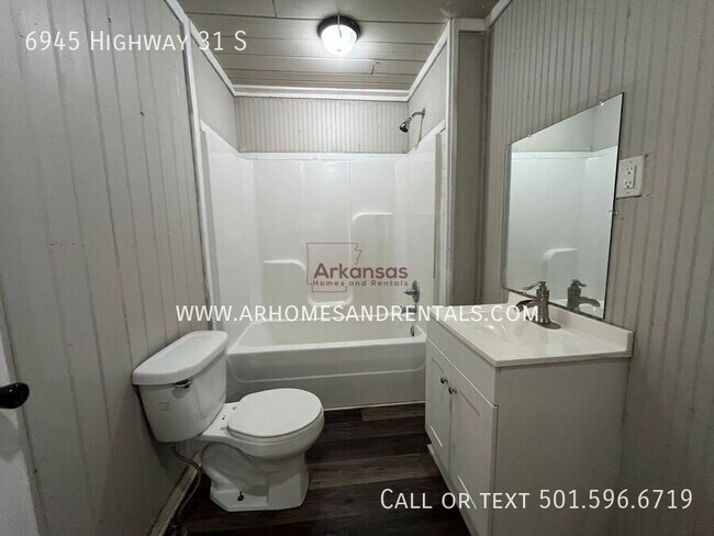 Building Photo - 6945 Highway 31 S