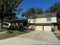 Building Photo - 1703 Searcy Dr