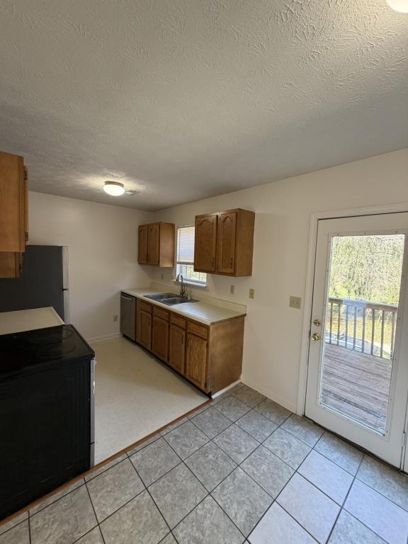 Building Photo - 427 Sara Leigh Dr