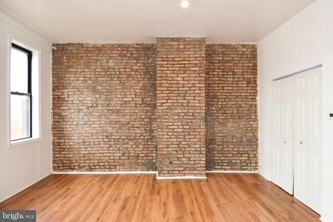 Building Photo - 2408 N Charles St