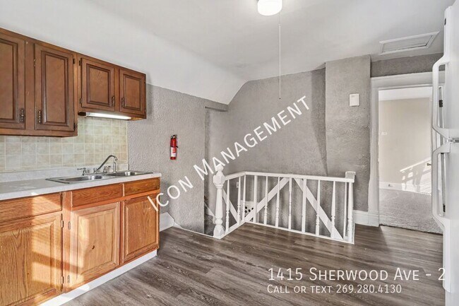 Building Photo - 1415 Sherwood Ave