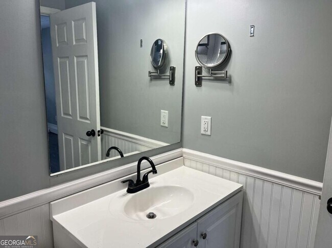 Building Photo - 30 Candlewood Ct