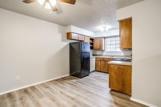 Building Photo - 2521 Indigo Ln