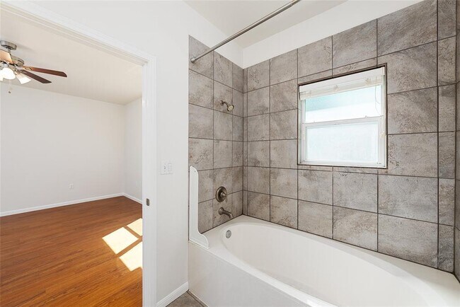 Building Photo - 4505 Red River St