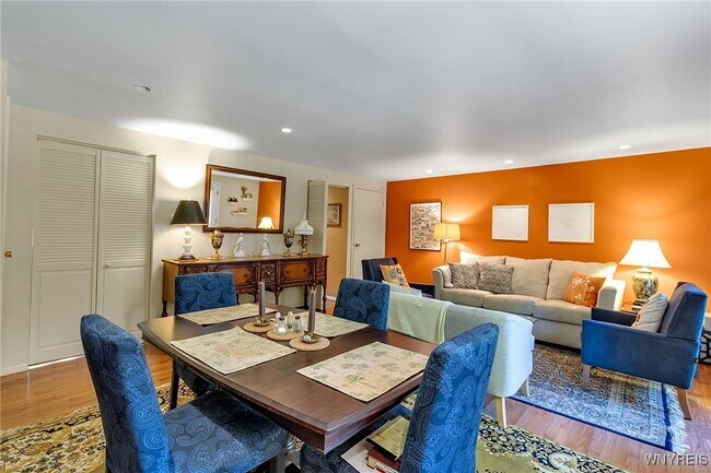 Building Photo - 666 W Ferry St