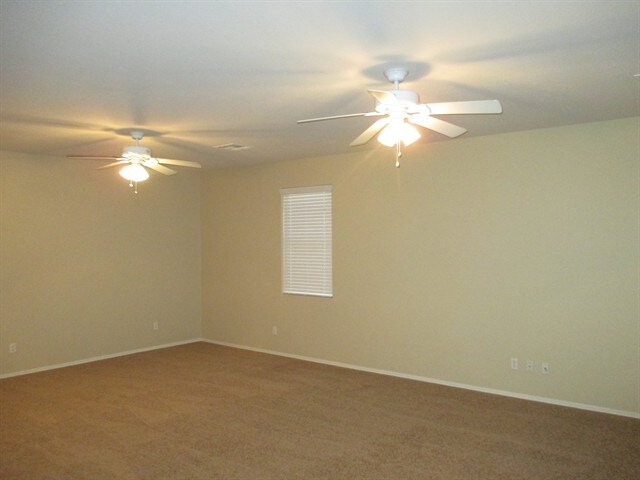 Building Photo - 7242 W St Charles Ave