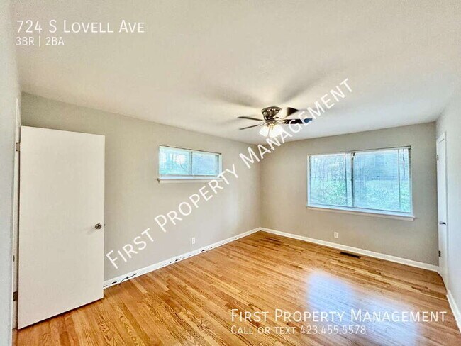 Building Photo - 724 S Lovell Ave