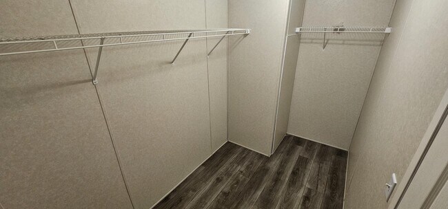 Building Photo - 283 Mulberry