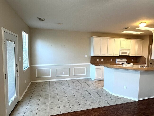 Building Photo - 11846 Ramla Place Trail