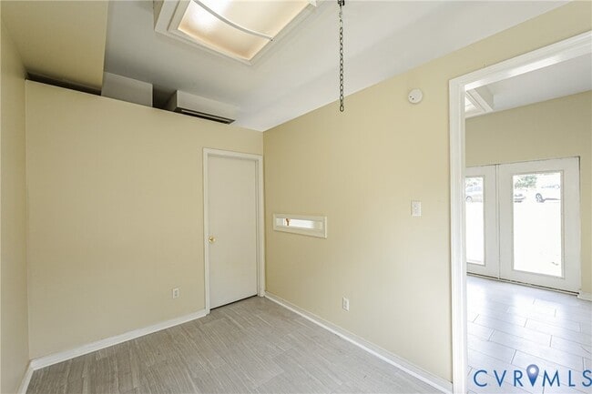 Building Photo - 811 Kiefer Field Ct