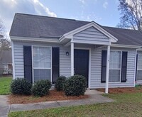 Building Photo - 117 Hunt Club Ct