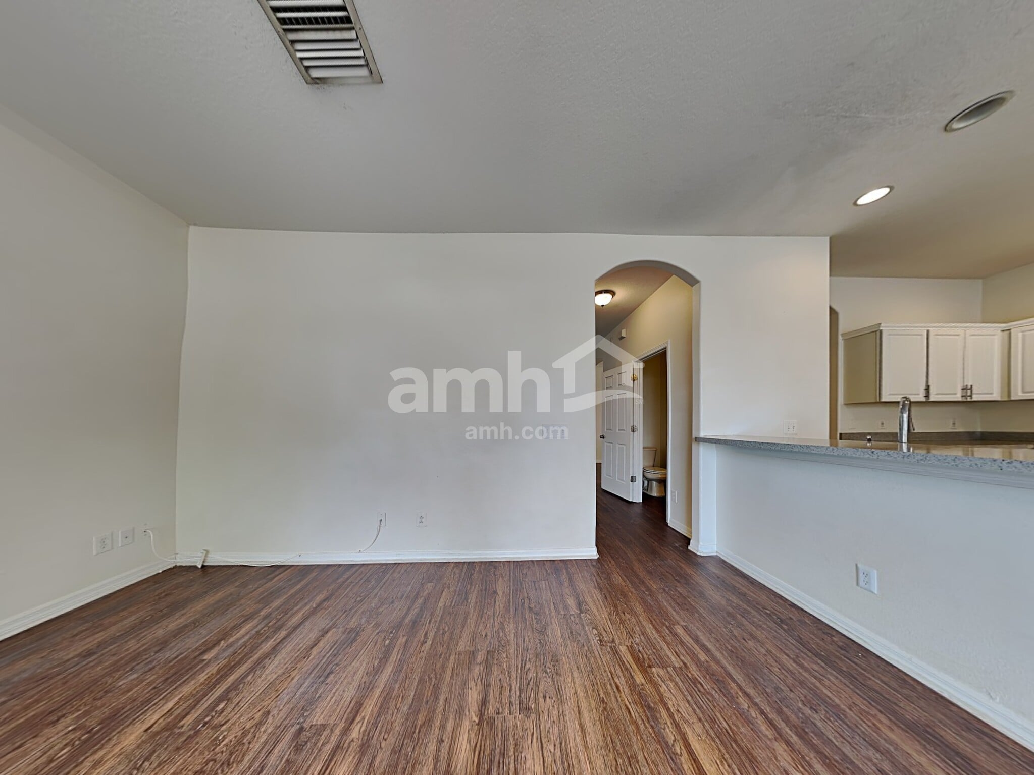 Building Photo - 8523 Deer Chase Dr