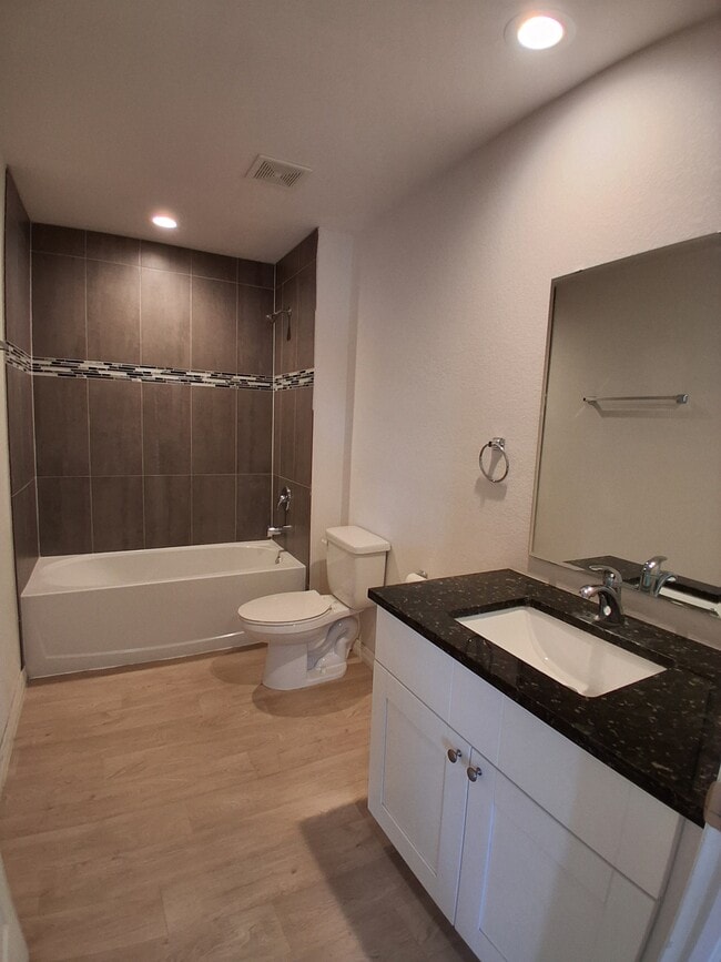 Building Photo - 7061 Tide Cir