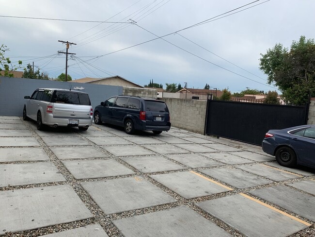 Building Photo - 2510 Houston St