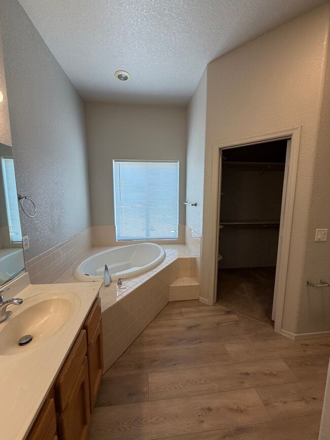 Building Photo - 3 BED 2 BATH IN YUMA EAST!