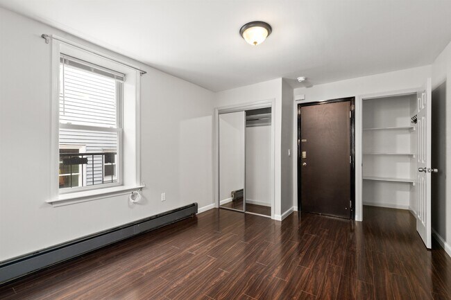 Building Photo - 46 Wayne St