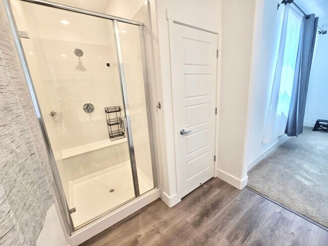 Building Photo - Elegant & Functional – Your Spring Lake Dream Home Awaits
