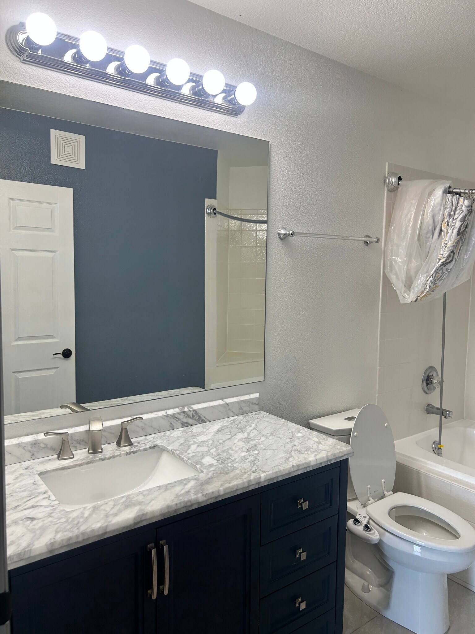 Master Bath - 15475 Andrews Dr