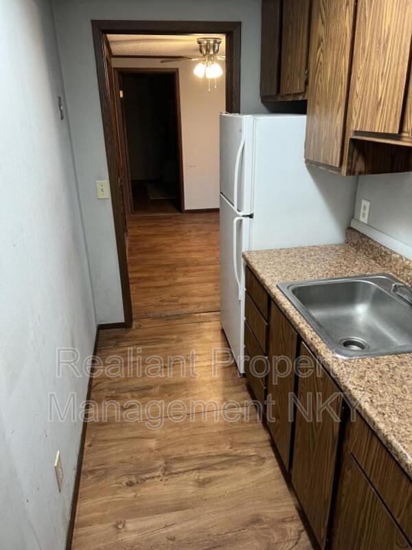 Building Photo - 406 Amhurst Dr