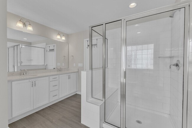 Building Photo - 4701 Kia Dr