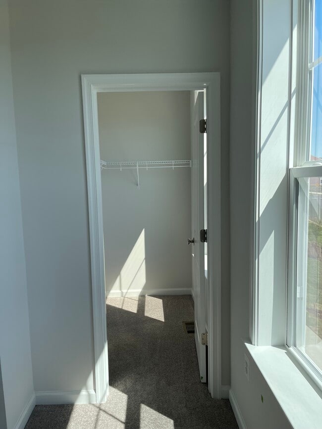 Building Photo - 9282 Magellan Pky