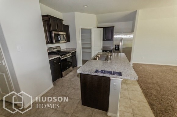 Building Photo - NOW AVAIALBLE! - 10529 Fort Cibolo Trl, Cr...