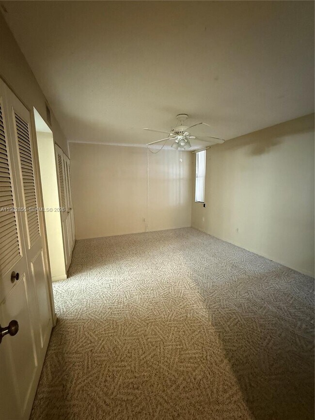 Building Photo - 6800 Cypress Rd