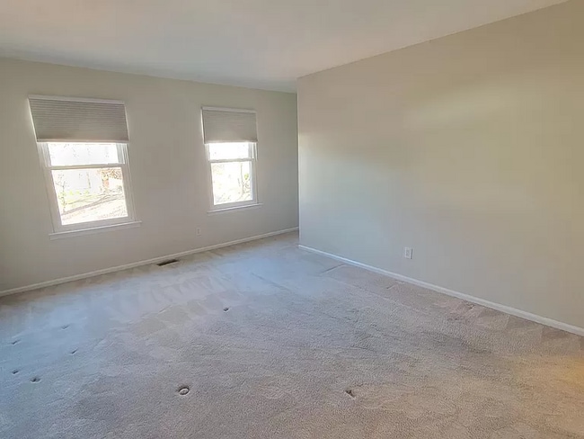 Building Photo - 9 Kiwi Loop